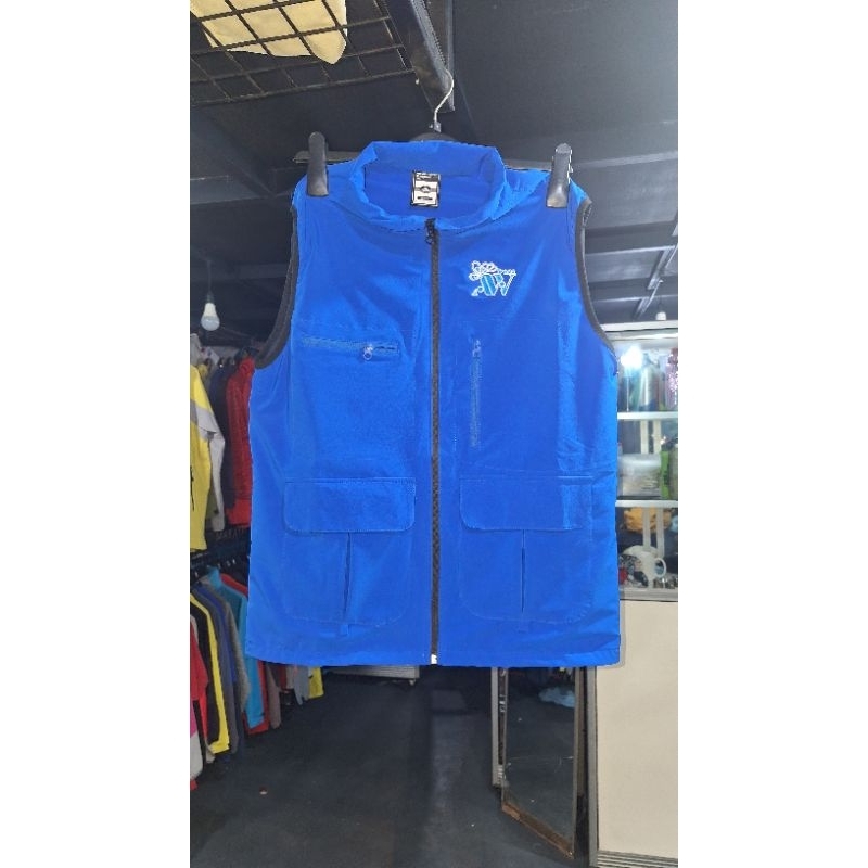 เสื้อกั๊ก ของแท้ โดย Azkha Wijaya Trans