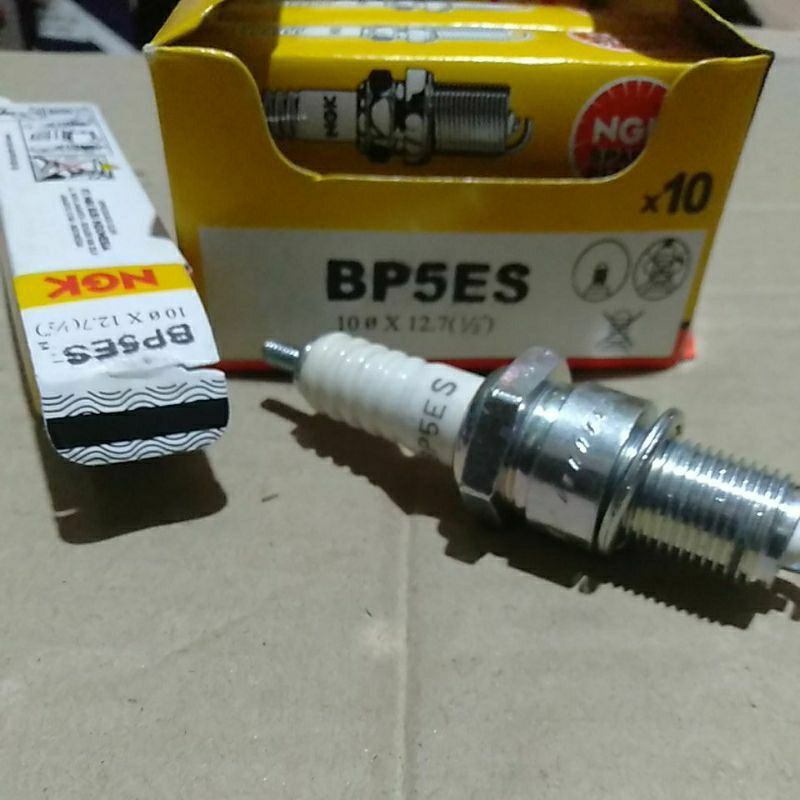 MESIN NGK BP5ES SPARK PLUG / BP8ES / BP7ES / NGK SATRIA 2-STOKE NINJA SPARK PLUG / WATER ENGINE COMP