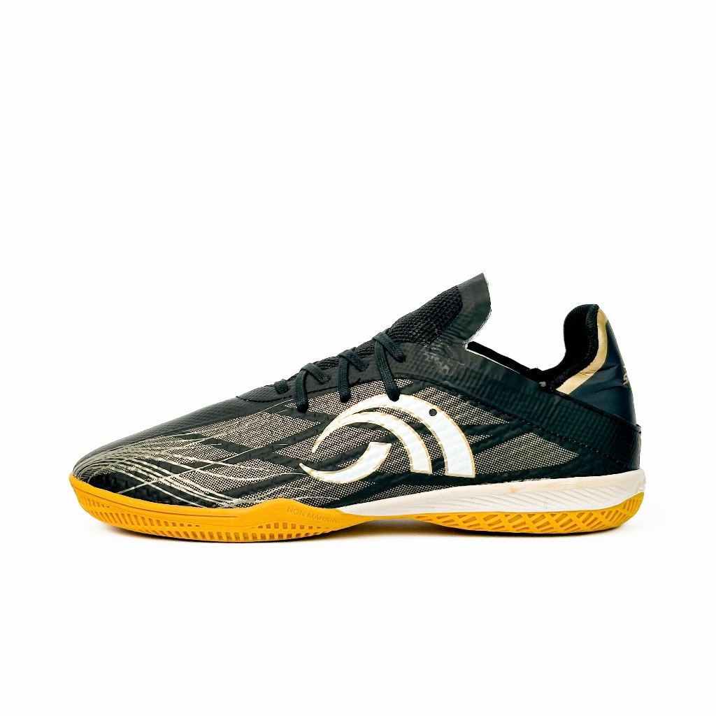 Shakaz - Leospeed IN Black Gold Flaxen Futsal Shoes