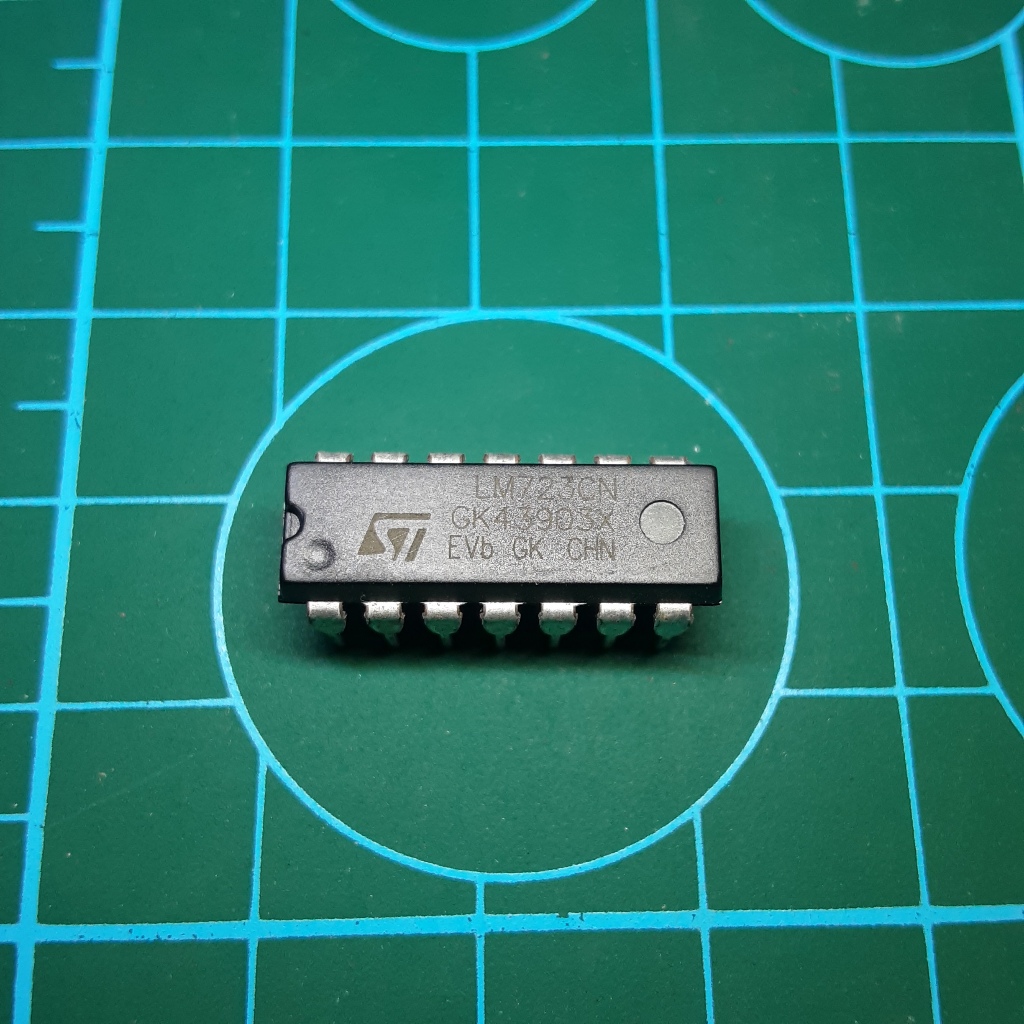 Ic LM723CN LM723****