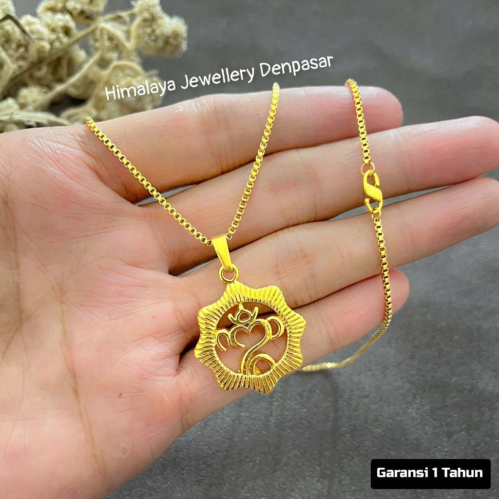 สร้อยคอไทเทเนียมทนทานเป็นพิเศษดั้งเดิม Ongkara Omkara Balinese Motif รับประกันหนึ่งปี เครื่องประดับห