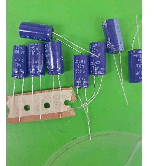 Elco 25v 680uf ต่อ 10 ชิ้น