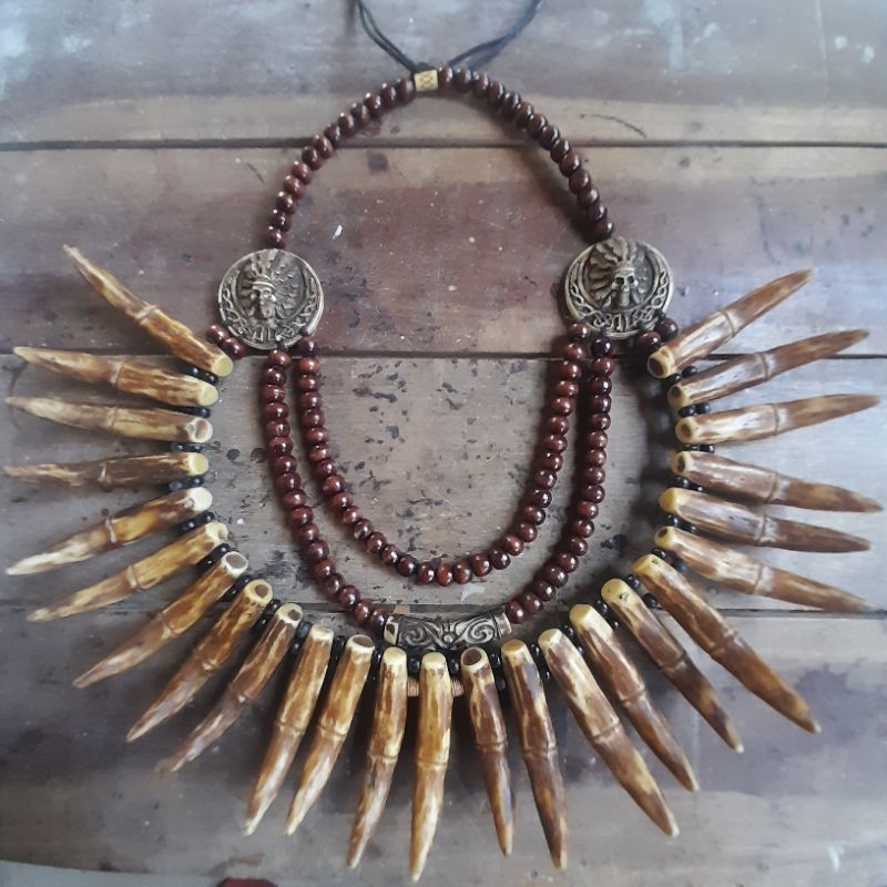 Bidayatul Dayak สร้อยคอครึ่งวงกลม Variation ชาติพันธุ์ Dayak สร้อยคอ Taring KW