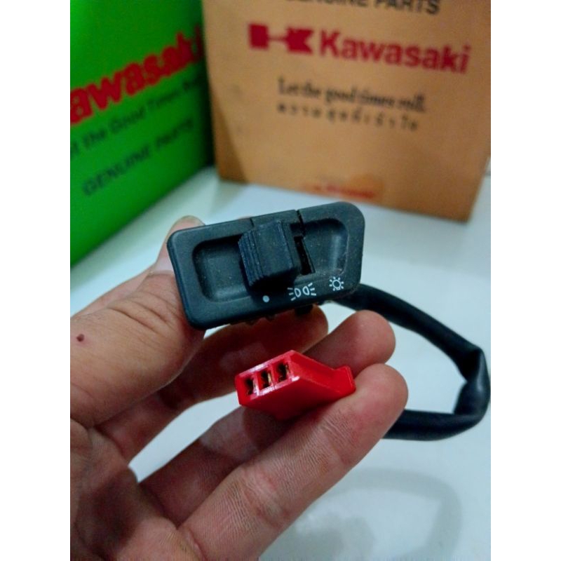 สวิตช์ไฟใหญ่/zx130, Edge, Zone, Kaze 125 Twilight Light Switch ต้นฉบับ kawasaki