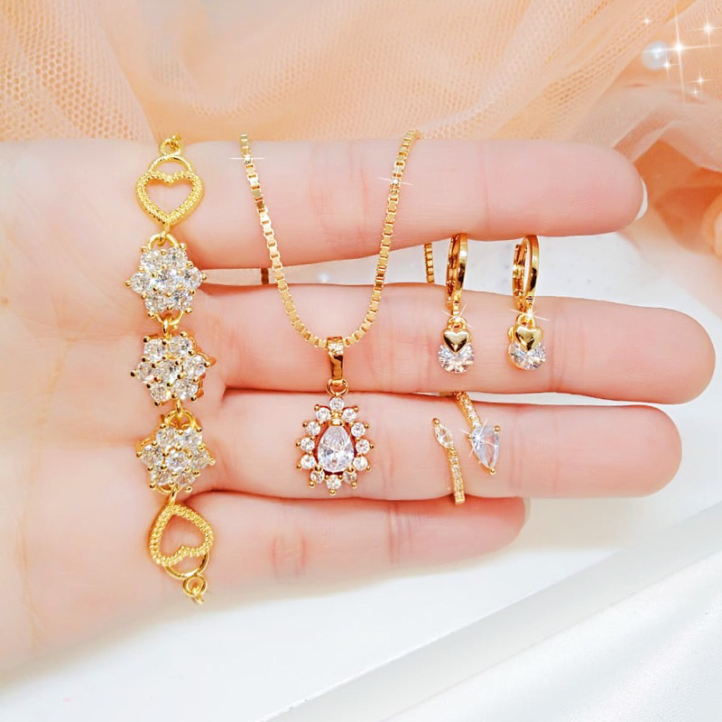 แพ็คเกจการผูกมัดของอุปกรณ์เสริมของผู้หญิง 4 ชิ้น ISi สร้อยข้อมือต่างหูแหวนสร้อยคอ SET79UD