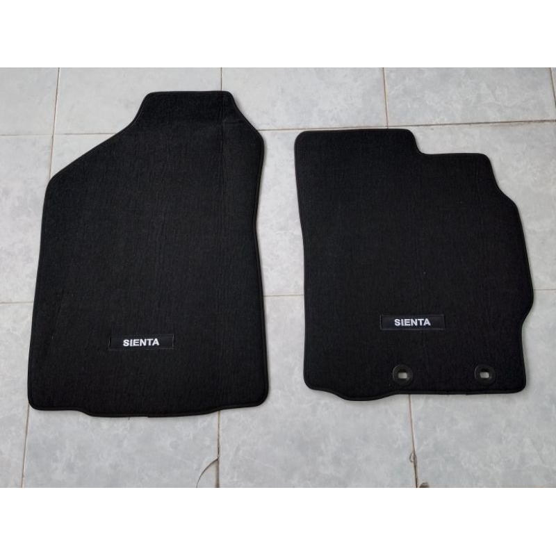 พรมรถยนต์หน้า SIENTA