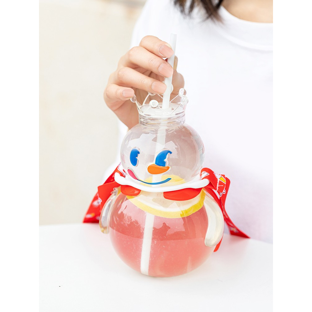 Mixue ขวดดื่มแก้วเด็กแบบพกพากลางแจ้งความจุขนาดใหญ่ถ้วย 700ml