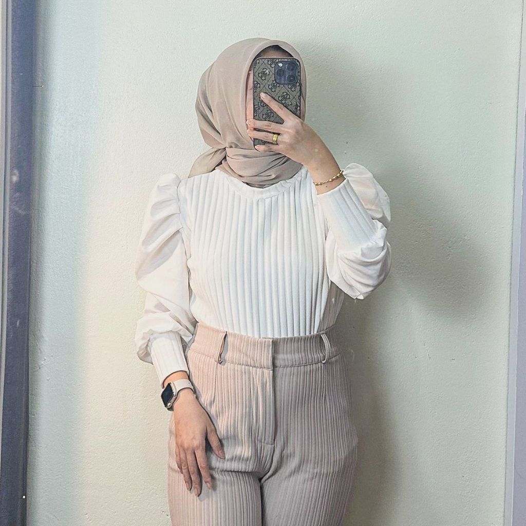 KEMEJA BALLOON SLEEVE PUFF KNIT BLOUSE / ALEXA WOMENS KNIT HORNET สไตล์เกาหลี TOP / PUFFY PUFF SHIRT