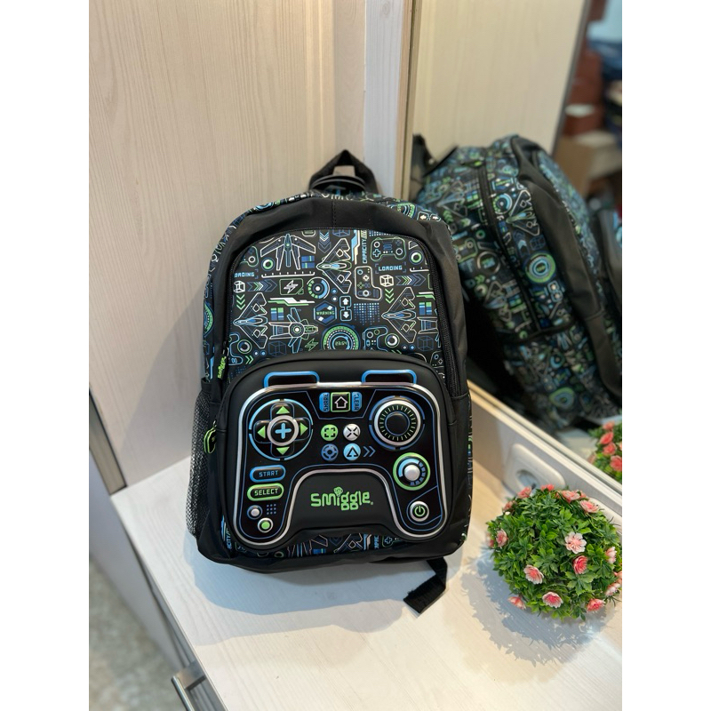 Tas ANAK BACKPACK ORIGINAL - กระเป๋าเป้สะพายหลัง SMIGGLE LARGE GAME OVER BLACK