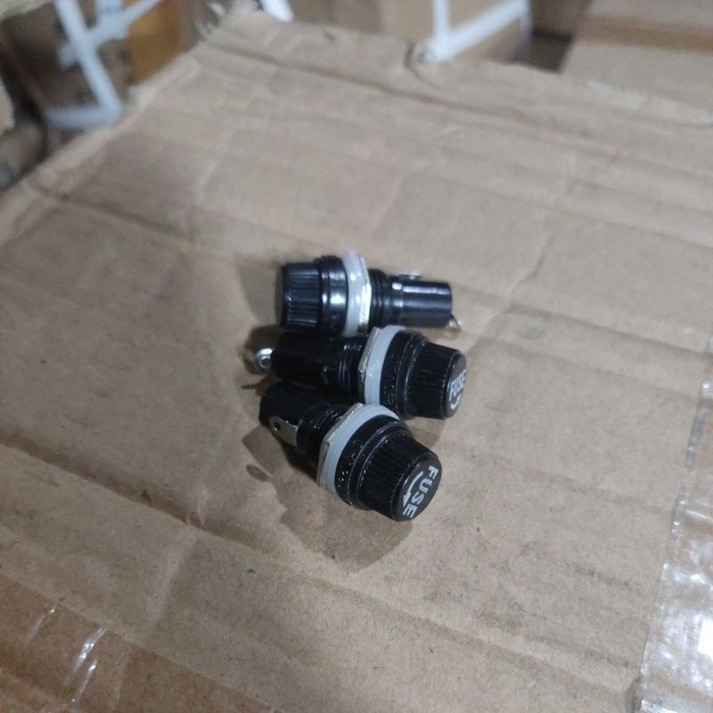 -3024- ที่ใส่ฟิวส์กลม