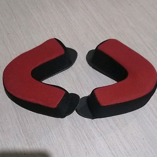 NHK R6 โฟมแก้มพร้อมปุ่มเหล็กและปุ่มพลาสติก ||