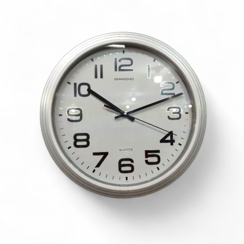 Peralatan นาฬิกาแขวนผนัง ประดับเพชร M321-2 โลหะ สีเทาเข้ม เครื่องใช้ในบ้าน ร้านค้า Gadjah-Economic GP 76