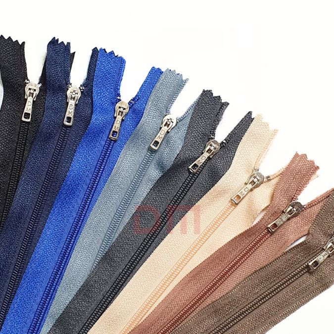 DM 110 ZIPPER*******