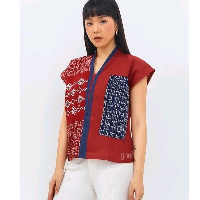 Batik Gheia - เสื้อ Yerin