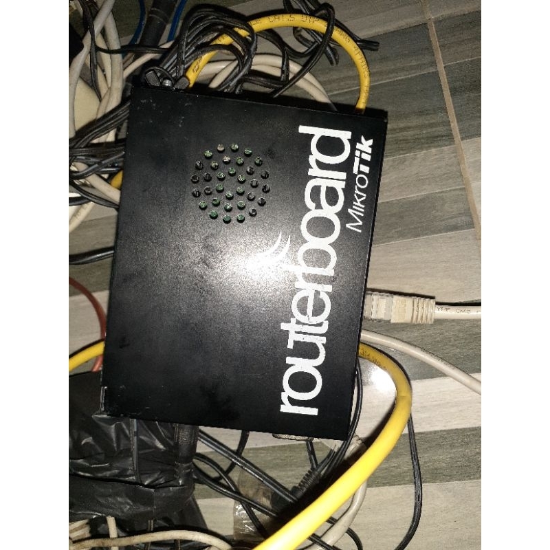 Mikrotik RB450G gigabit ใช้งานได้ปกติ