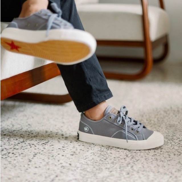รองเท ้ าผ ้ าใบ - Lucky Star Midtown Grey/ธรรมชาติ