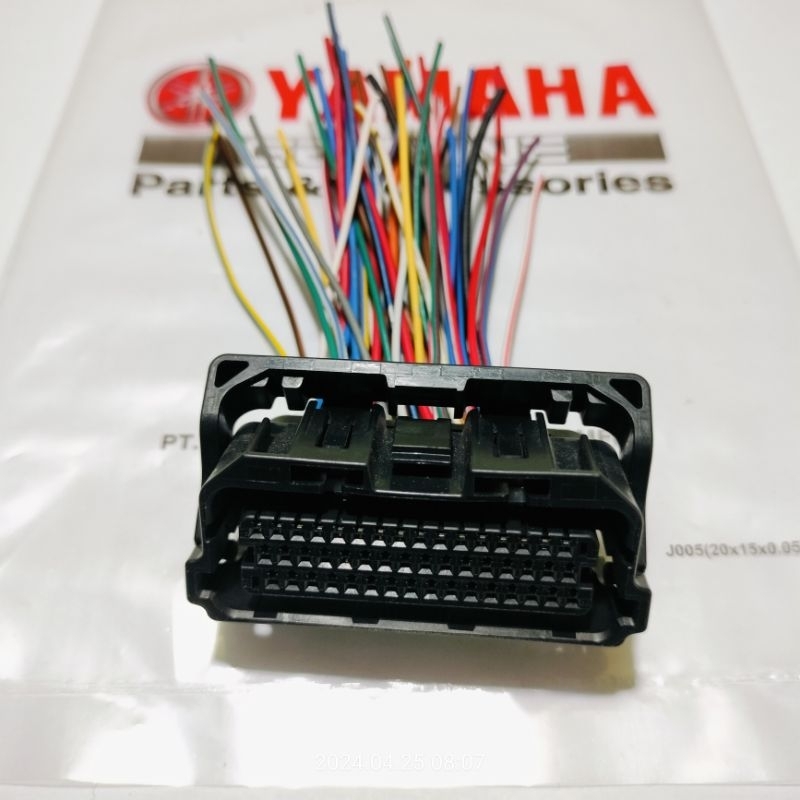 ECU ECM 48 พินซ็อกเก็ตสาย Yamaha Aerox 155 VVA Nmax LEXI Vixion r R15 MT15 เดิม
