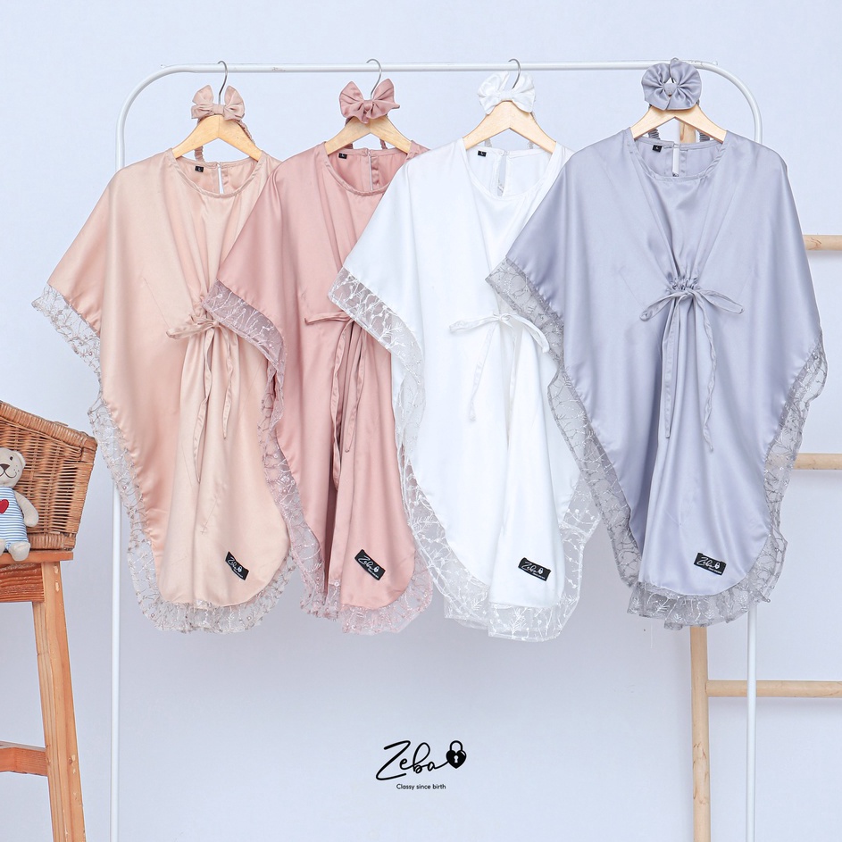 ในสต็อก 8 YEAR OLD SULTAN CHILDRENS KAFTAN พร้อมชุดหูฟัง