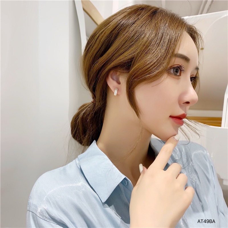 ต่างหูไทเทเนียมผู้หญิงเรียบหรู AT49BA-AT119M