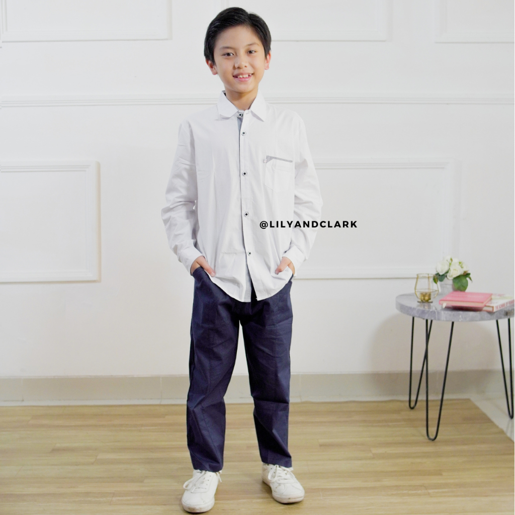 KEMEJA LILY และ CLARK Cool เสื้อเชิ้ตคอปกแขนยาวเด็กสีขาว KKR02