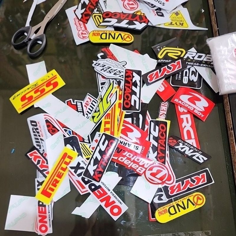 สติ๊กเกอร์ผสมพรีเมี่ยม Uma racing Rcb KYB KTC VND NGK Ipone