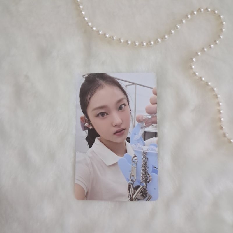 Photocard Haerin Newjeans Get Up Weverse ver. อย่างเป็นทางการ [CHECK DESCRIPTION]