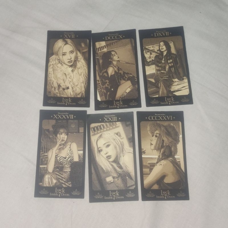 (ชุด) DREAMCATCHER LUCK INSIDE 7 ประตูสติ๊กเกอร์ (JIU, SUA, HANDONG, YOOHEON, DAMI, GAHYE)