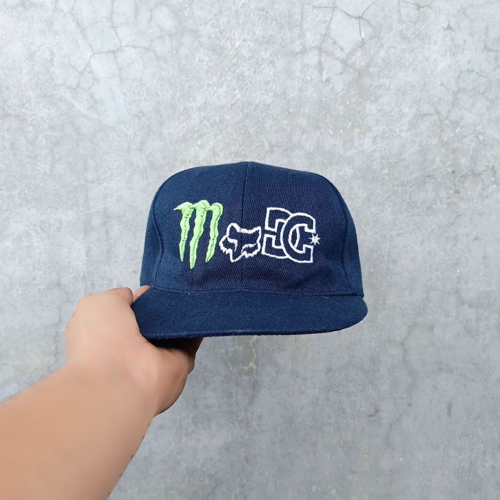 หมวกเบสบอลหมวกติดตั้ง MONSTER ENERGY x FOX x DC Navy