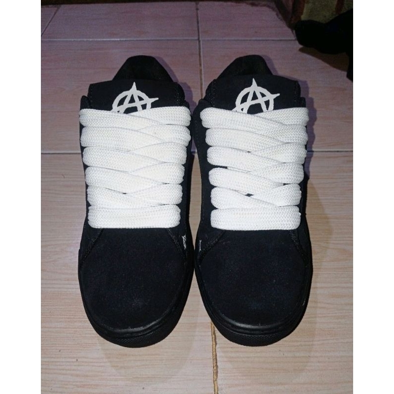 รองเท้าอ้วนtra 2CM WIDE SHOETRACES ราคาต่อ PAIR