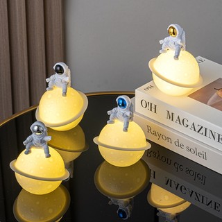 Karakter Astronot Night Lamp/ Lampu Malam/ Lampu Hias
