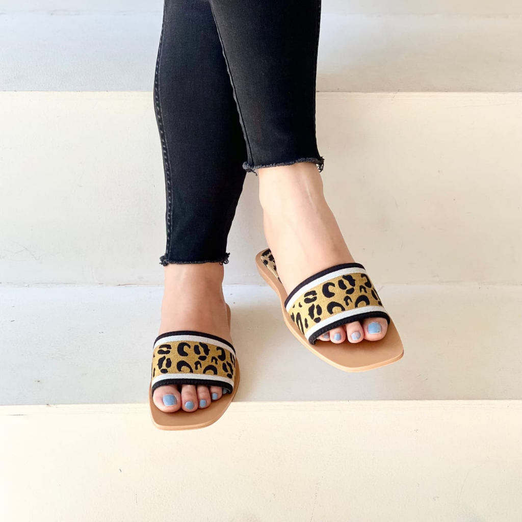 CLEARANCE รองเท้าแตะผู้หญิง ZS-4115 FLAT BROWN FLAT SANDALS FLAT SANDALS