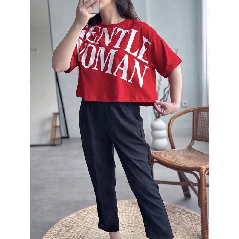 สุภาพสตรีแบรนด์ CROP TOP TSHIRT ผู้หญิง