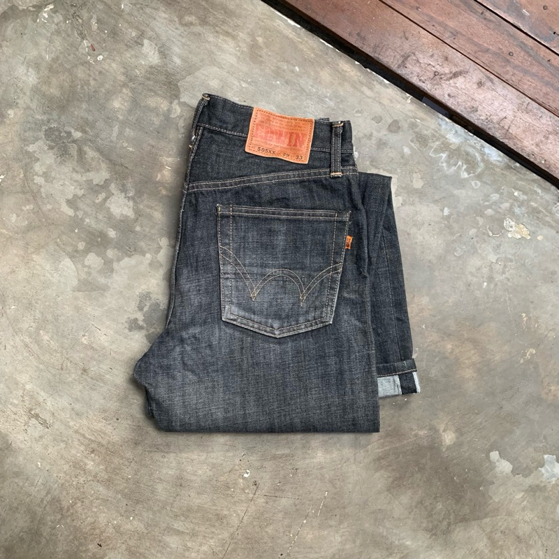 Edwin 505x Selvedge Black Line Black Washed •