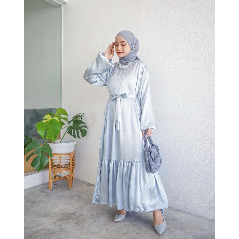 เดรสโบรเคดสไตล์ Rach