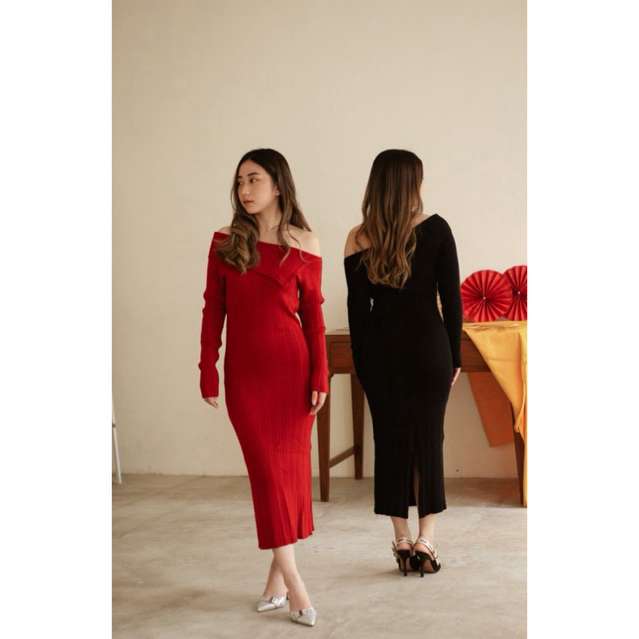 TARA KNIT DRESS*****