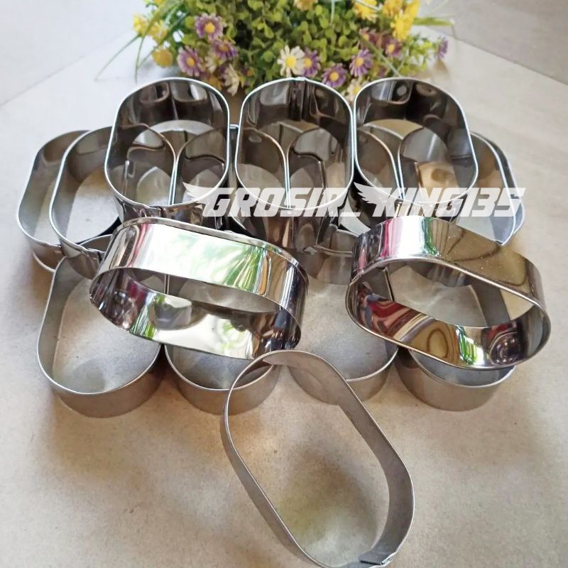 แม่พิมพ์ตัดเค้ก คุกกี้ ทรงวงรี 10 9 8 7 6 ซม. 15x5 ซม. 12 ชิ้น