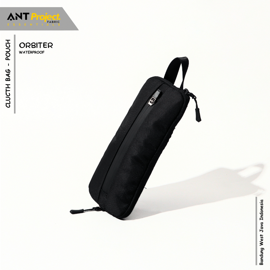 Hitam Ant PROJECT - Tech Clutch Bag Stand ORBITER สีดํา
