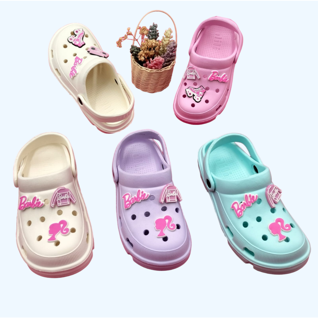 จูบเลย รองเท้าแตะบาร์บี้เด็กผู้หญิง รองเท้าแตะกบยางน้ําหนักเบากันลื่น ขนาด 24-35 805GH