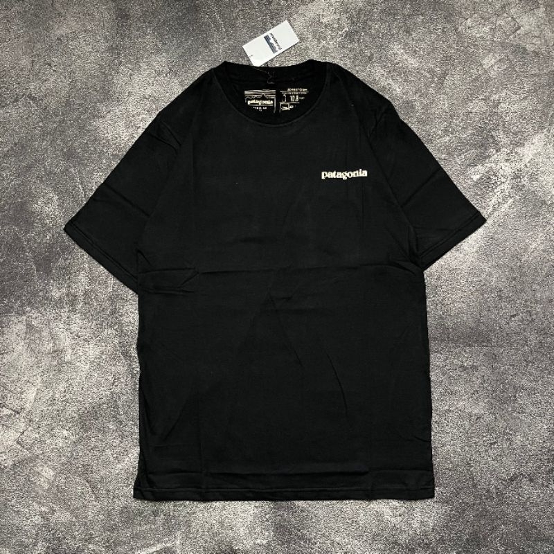 เสื้อยืด PATAGONIA**