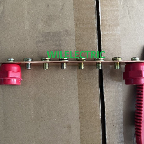 Merah Zero Red Copper busbar Ground Clamps 2x20 2x20 มม . 8 สลักเกลียว