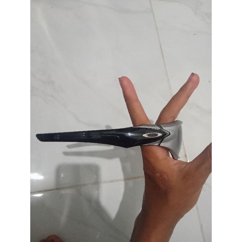 แว่นมือสอง Oakley เหมือนใหม่