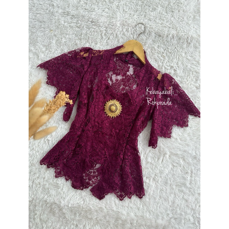 MODERN GLOSSY KEBAYA พร้อมมือ TINKERBEL