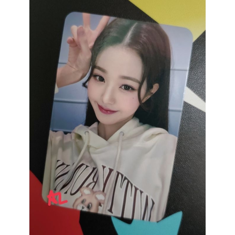 Photocard Wonyoung IVE Kirsh Teddy Bear Hoodie Peace