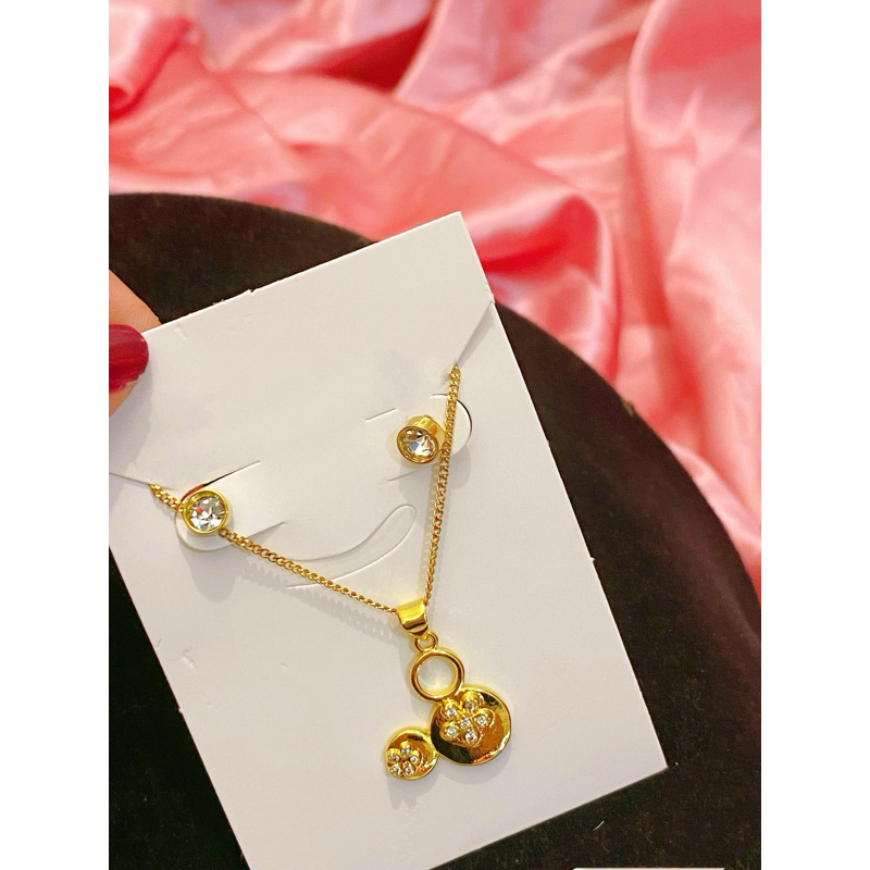 สร้อยคอพลอยมิกกี้พร้อมต่างหูไทเทเนียมสวยงาม KST1