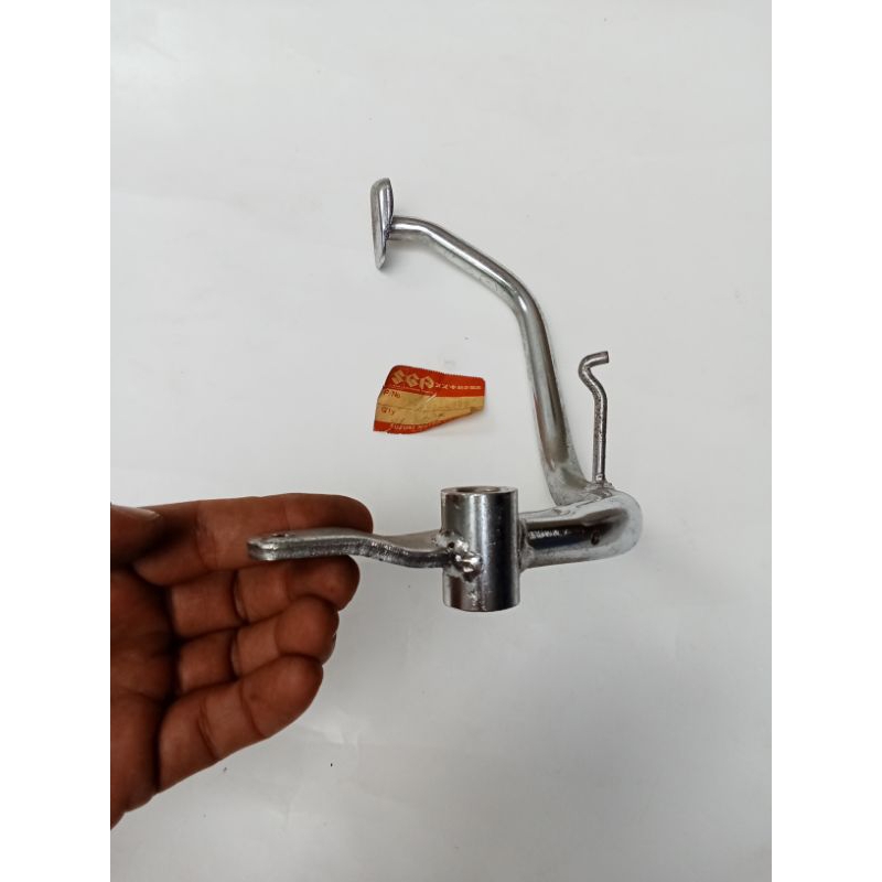 แป้นเบรก suzuki gt185 43110-36000 ดั้งเดิม