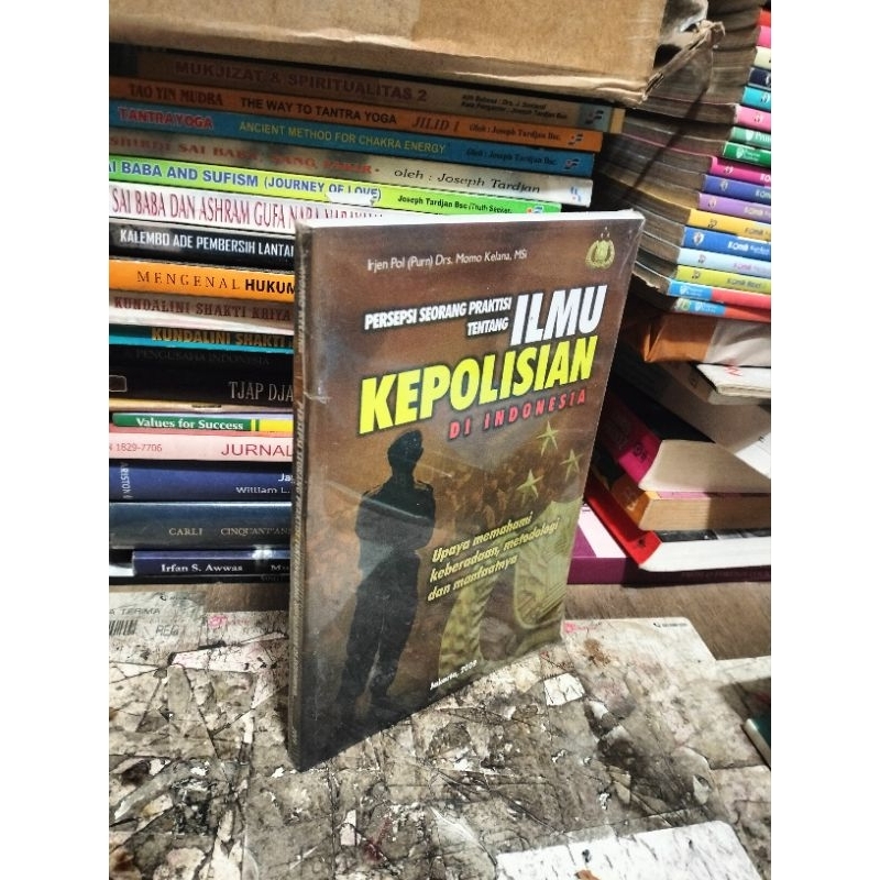 Perception: ปฏิบัติเกี่ยวกับวิทยาศาสตร์การเมืองใน INDONESIA โดย Irjen Pol (Purn) Drs Momo Kelana Msi