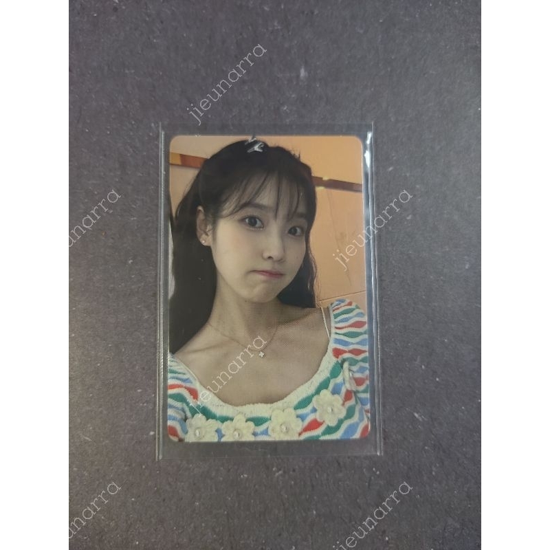 Iu Photocard Official - คอนเสิร์ต DVD PC 2022 The Golden Hour