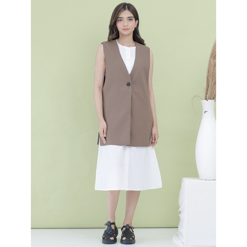 EID23 เสื้อคอปก Ameera