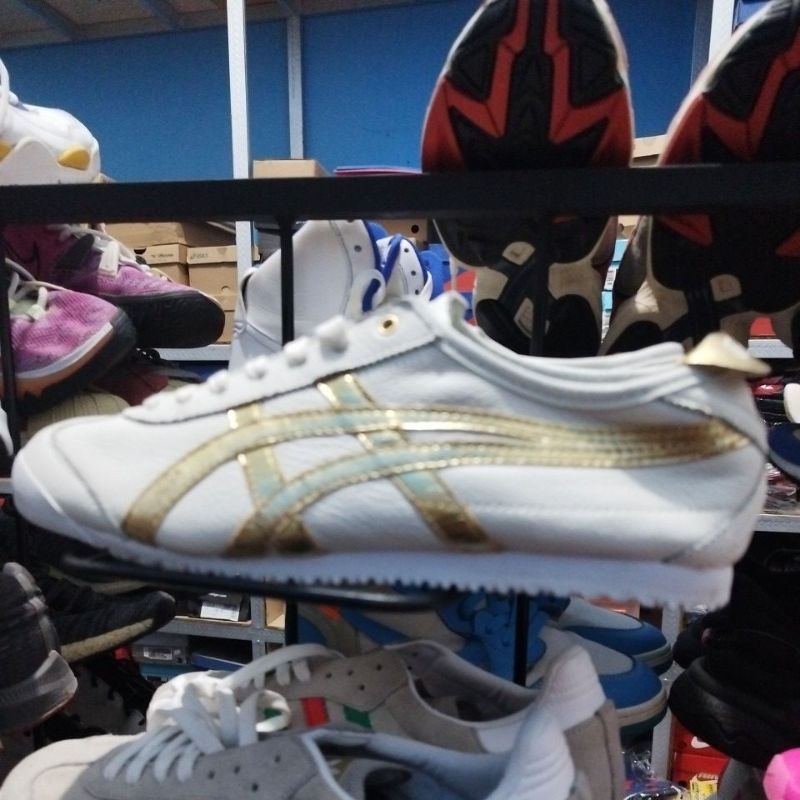 รองเท้า ONITSUKA TIGER มือสอง LIKE NEW