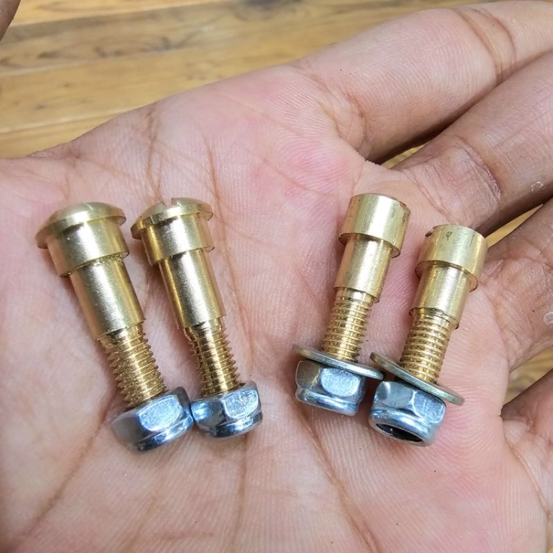 สลักเกลียวทองเหลือง VESPA MIN HANDLE (PER PCS)